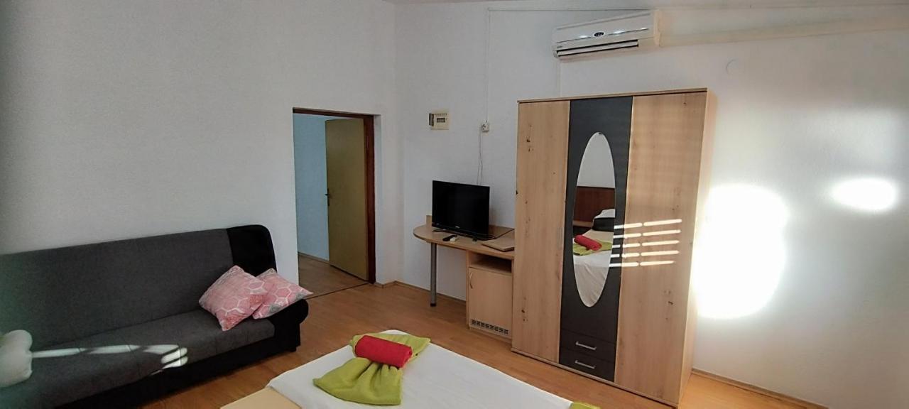 Apartments Andela Starigrad Paklenica Luaran gambar